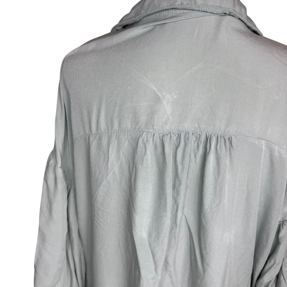 Pink Lily Sage Green Flowy Blouse Size L Button Front Boho Top - Picture 4 of 7